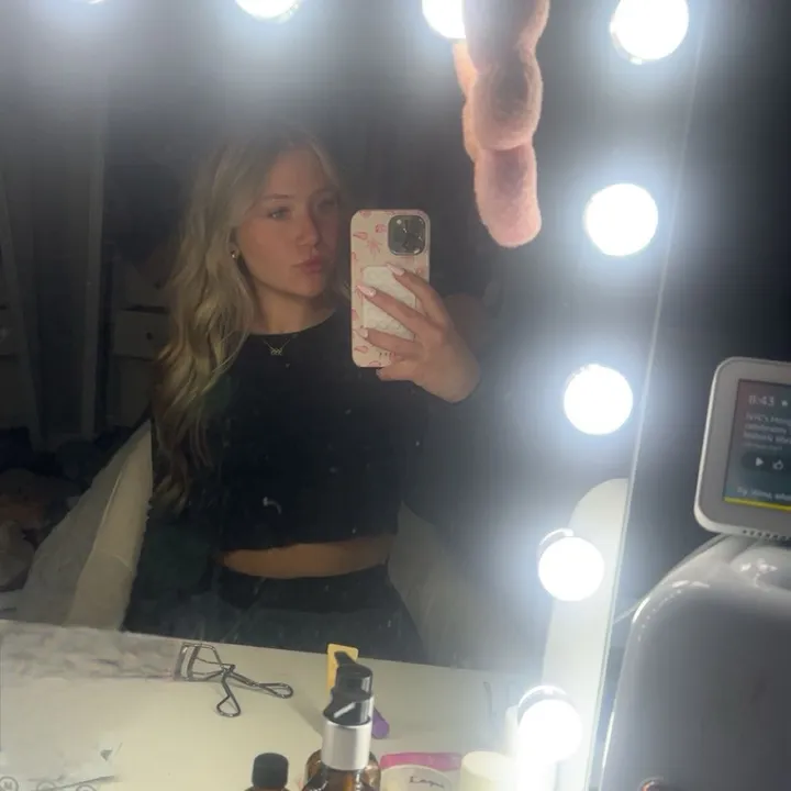 @charlotte.deguire
