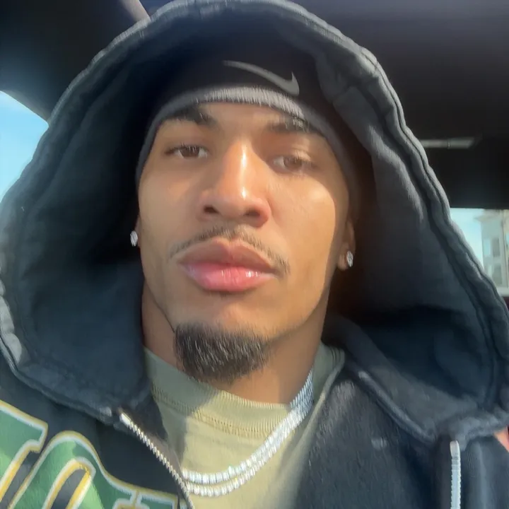 micah.ro6inson