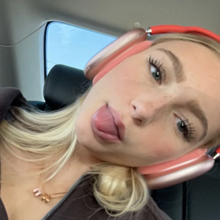 @isabellaamarieee0