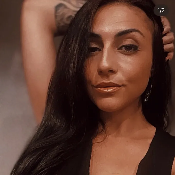 @lalecci_