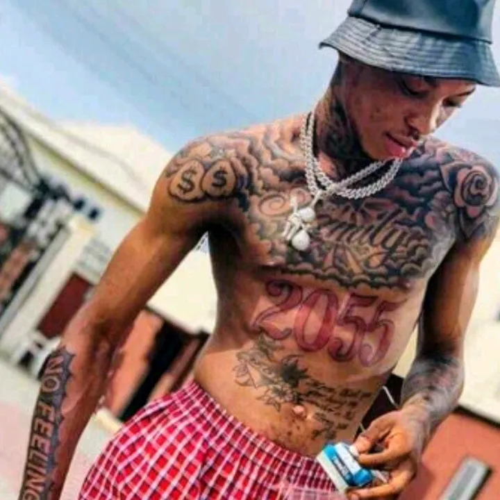 @leftymore