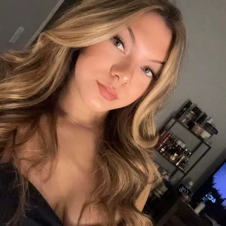 @corrinedefede