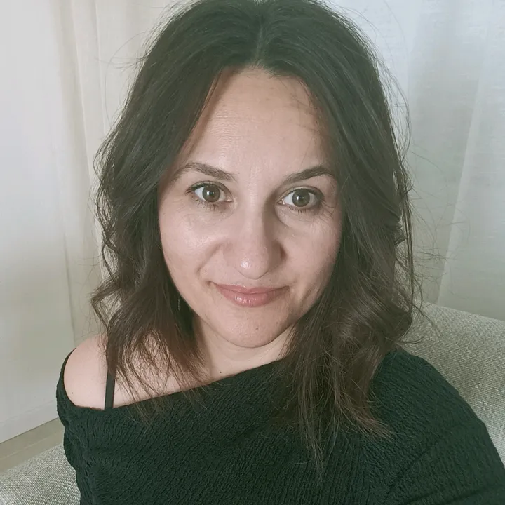 simona7058