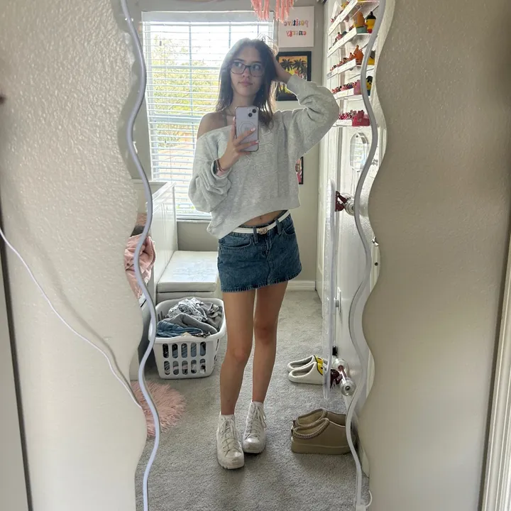official_chloe_09
