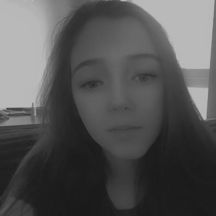 ella_98435