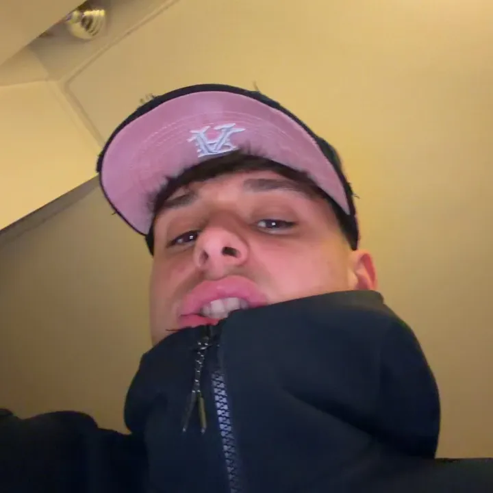 @aadriaam