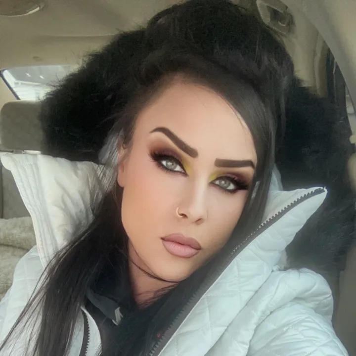 greeneyequeen15