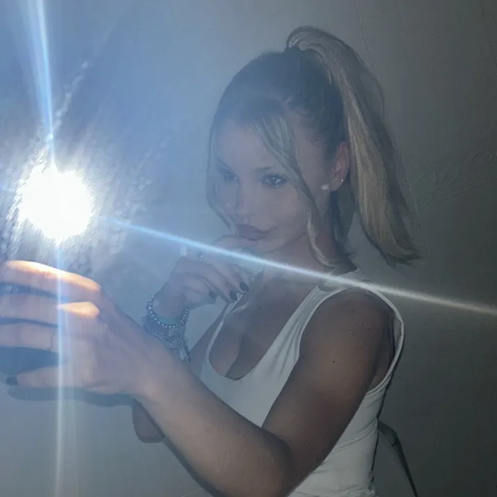 @sareyulia