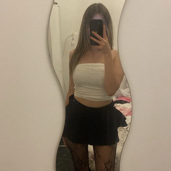 nicolepozzi._