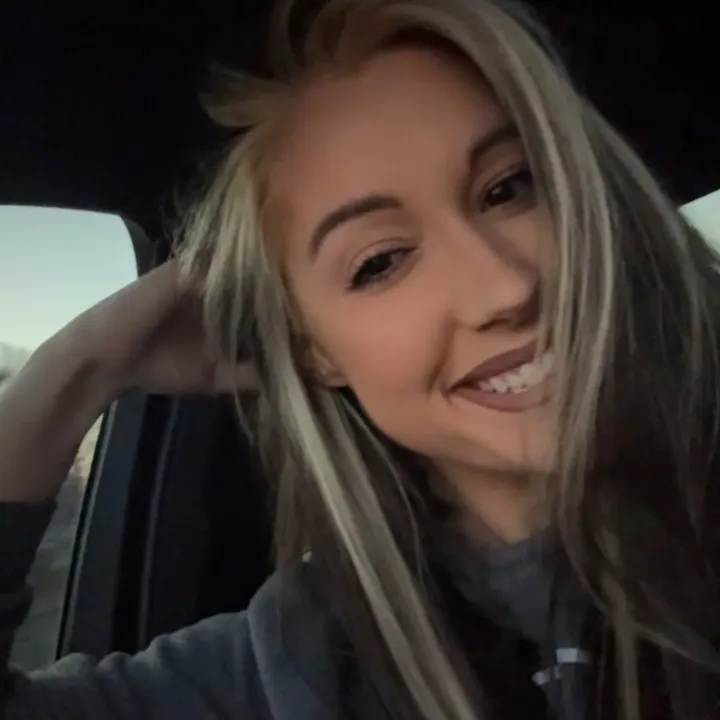 @erinnlawtonn