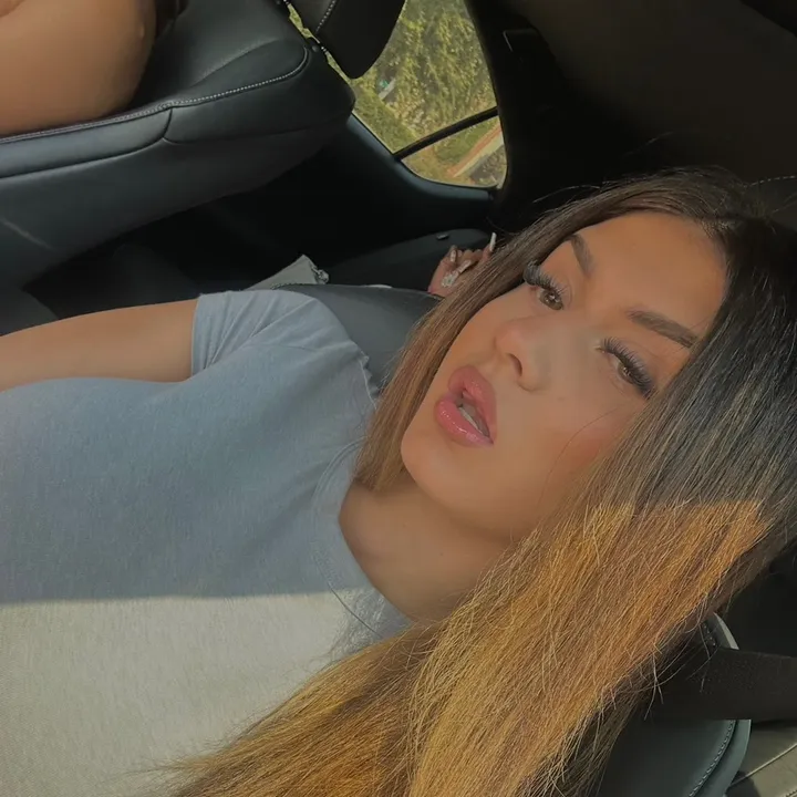 @maadddiiiee