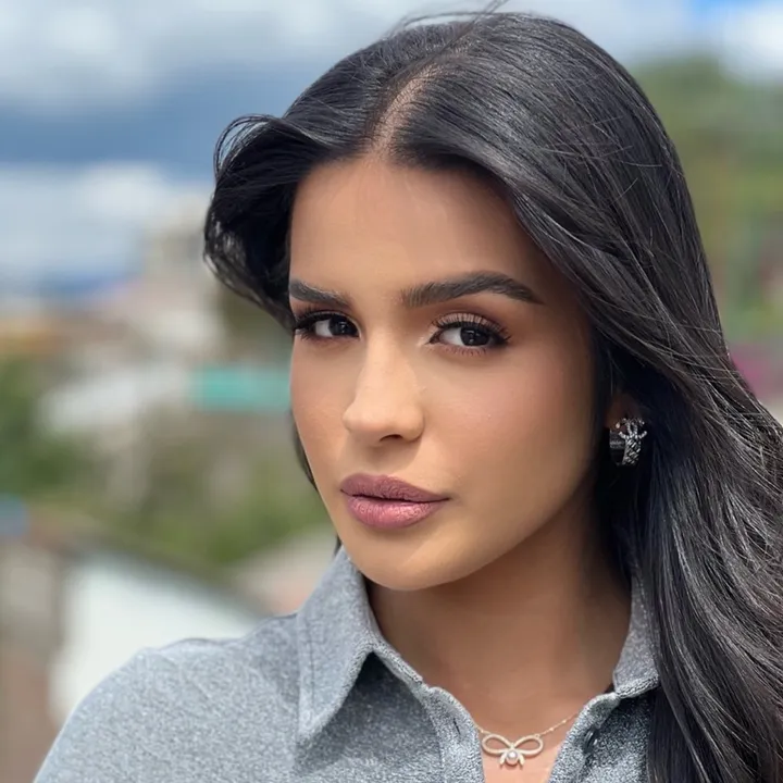 nicoledivaldivieso