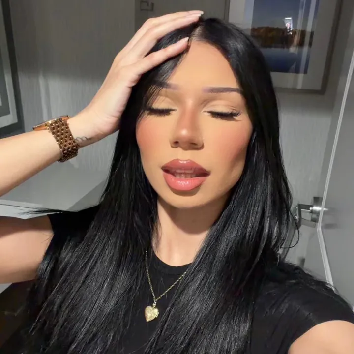 @denisee.xx