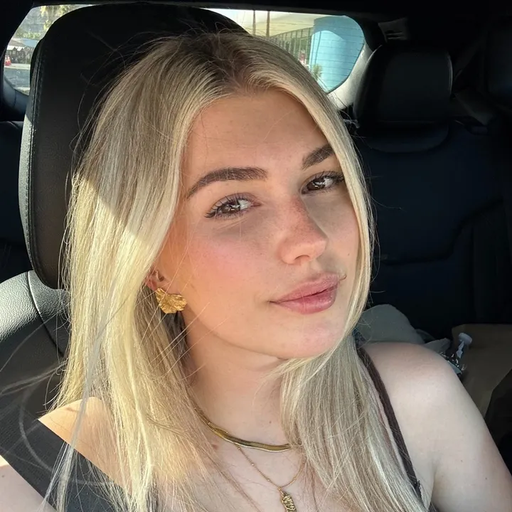 lillyyyyyyyy____