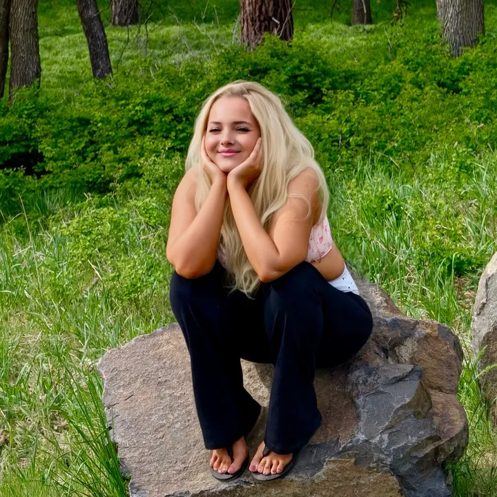 blondebimbo444444