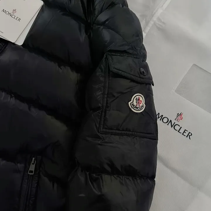@moncler344