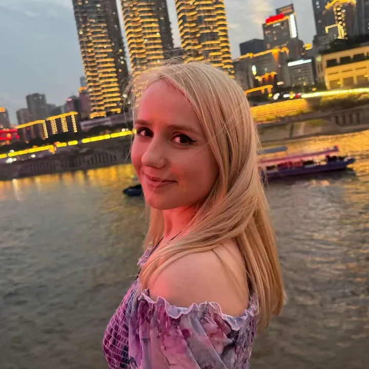 maria_sky_