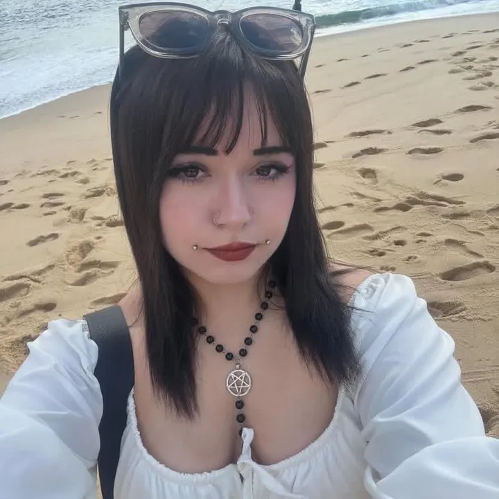 miaprettygothx