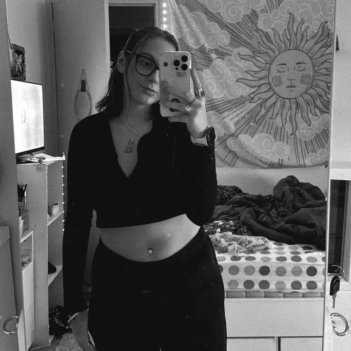 @b.laaana