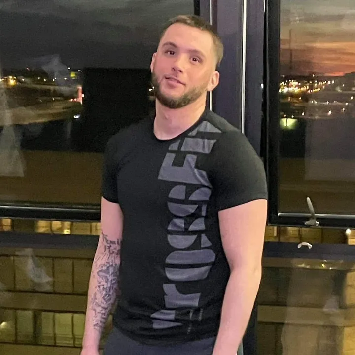 @aaronm1300
