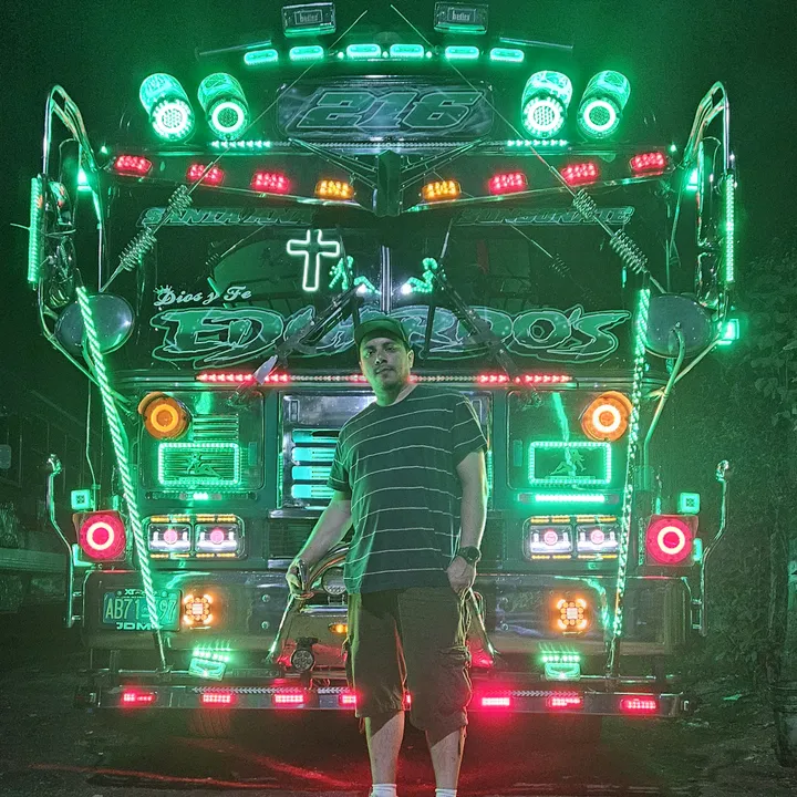 @armandovi08