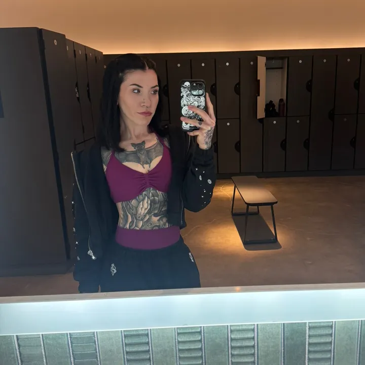 @average.goth