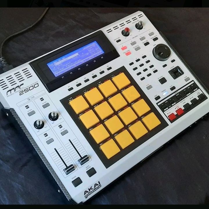 @adrianodeejay - original sound