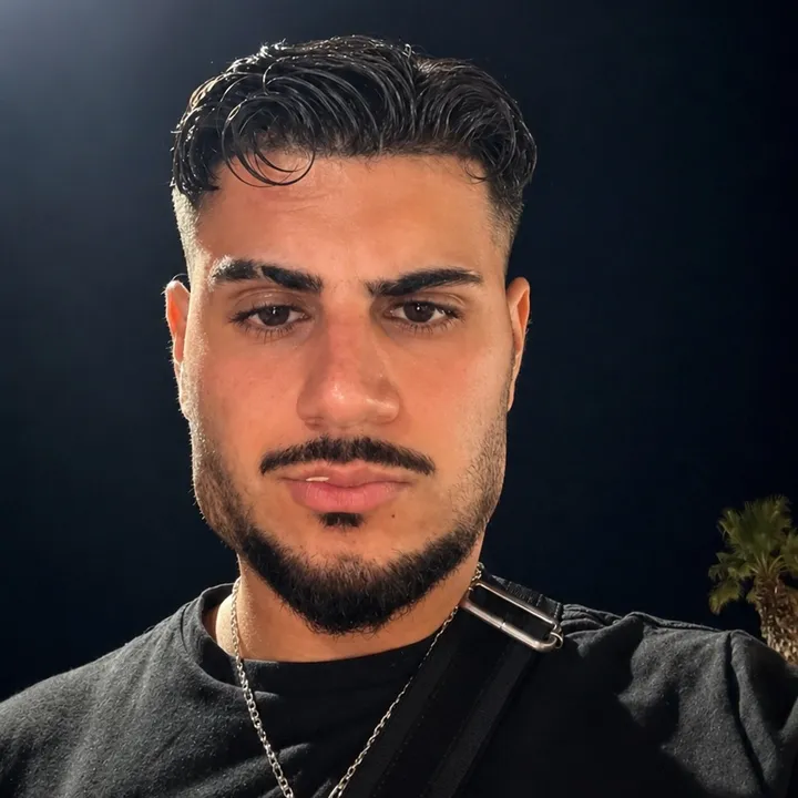 kinq_ali