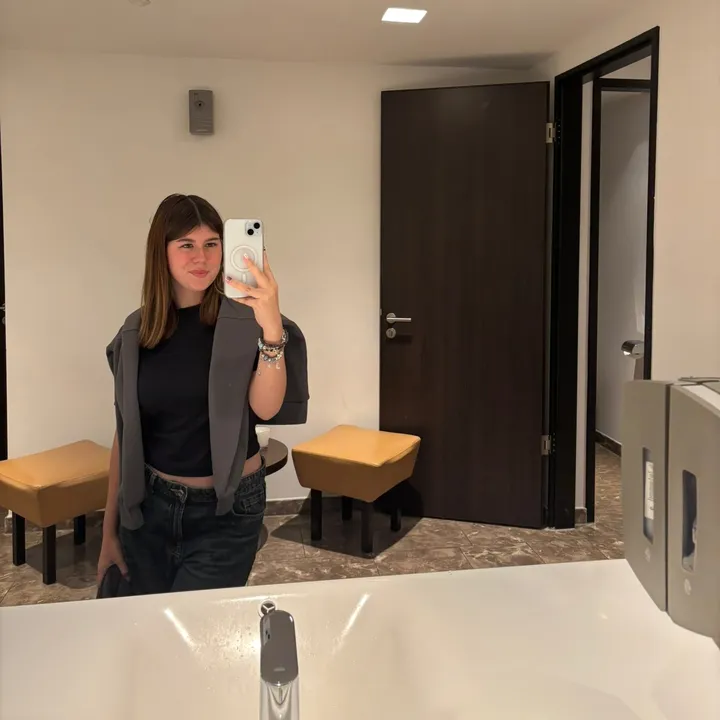 @josiedemmenie