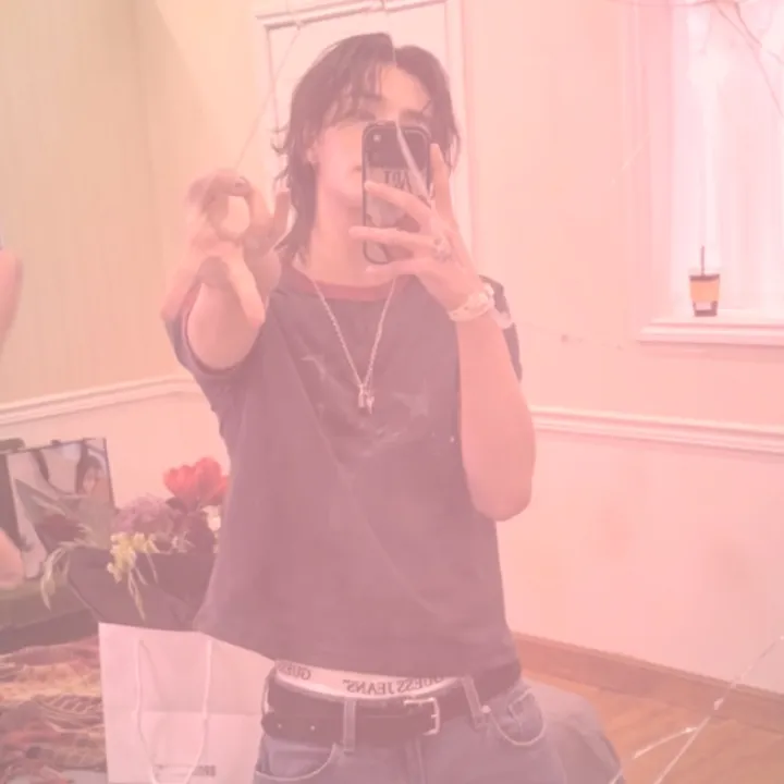 .luvv.skzz8