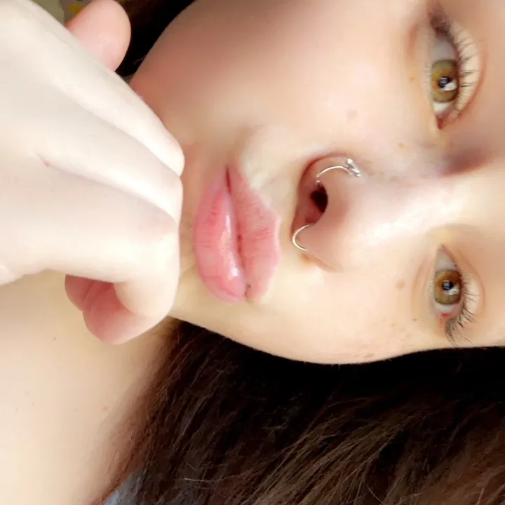 @a.34jsj