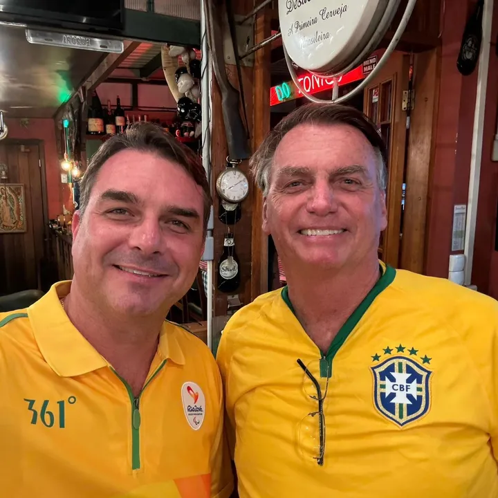 @flaviobolsonaro