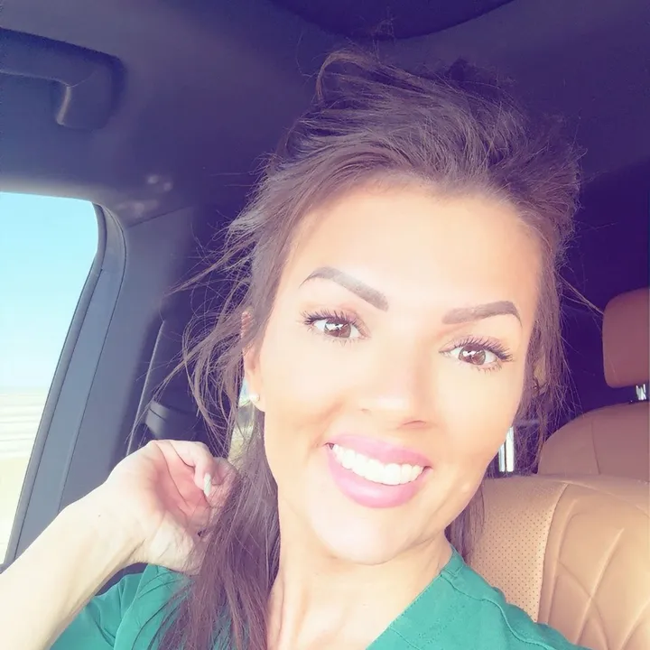 @rebeccanoel22