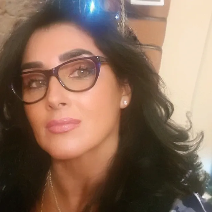 @rosaria_l