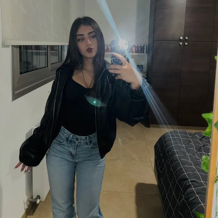 nicoletoulaa