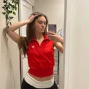 @isobelbeney