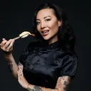 @thequeenrosychin