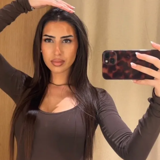 @caarlaadiiaz