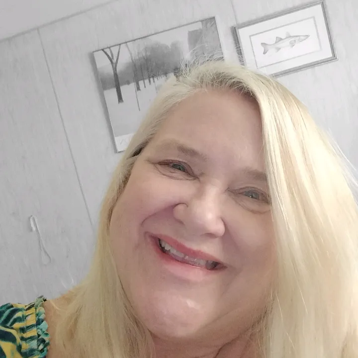 @dragonflykissez1