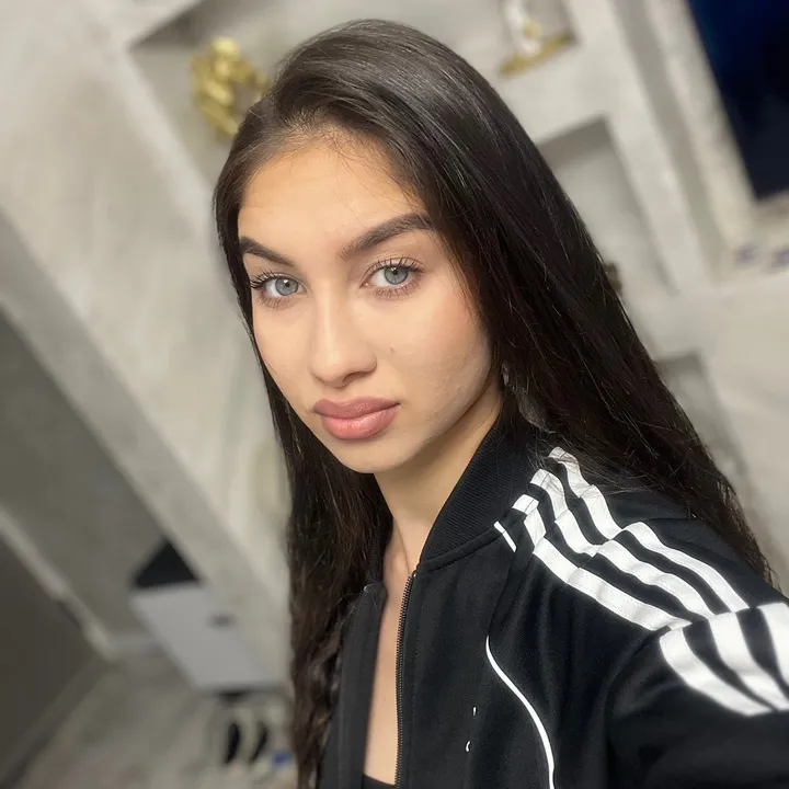 @izauraaa.elenaa
