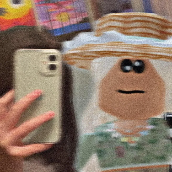 @rosie_rblx09
