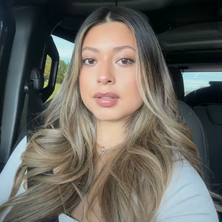 @karlaaa_e