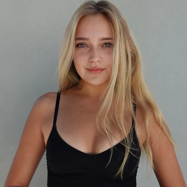 alysloanh