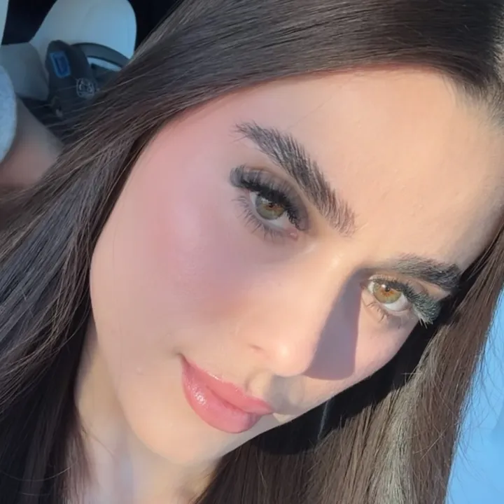 @keniasantos_