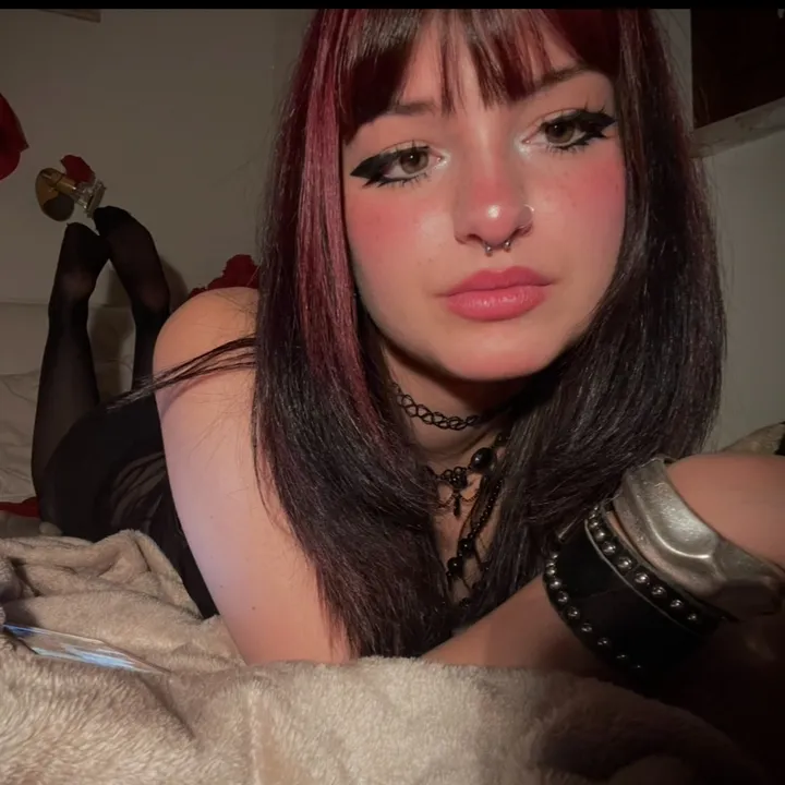 @_gothicf4iry_