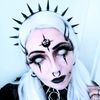 luna_shy