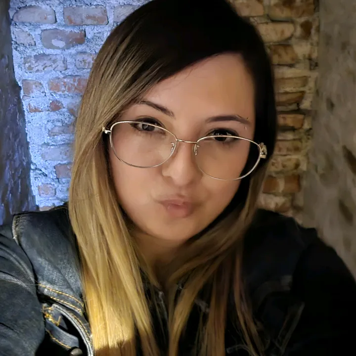 @karly2112