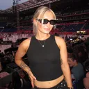 @christieeek_