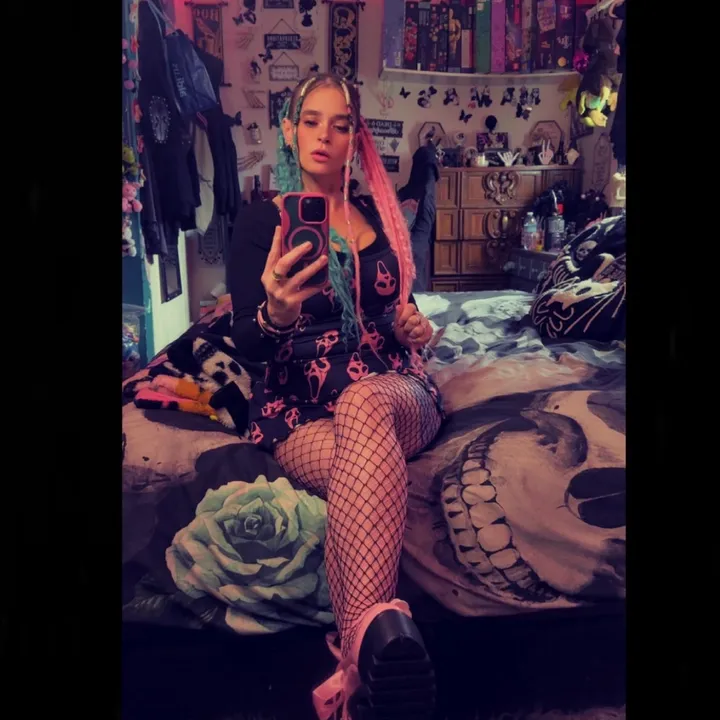crazyscorpiochix80