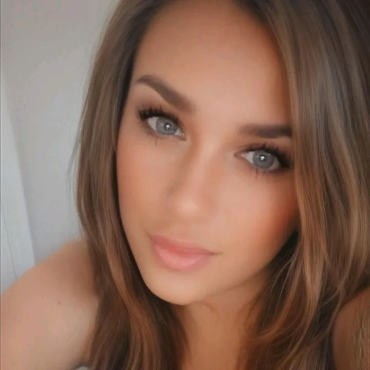 miss.blue.eyes94